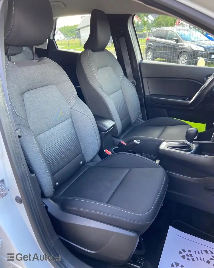 RENAULT Captur 1.3 TCe mHEV Intens EDC