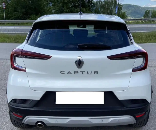 RENAULT Captur 1.3 TCe mHEV Intens EDC