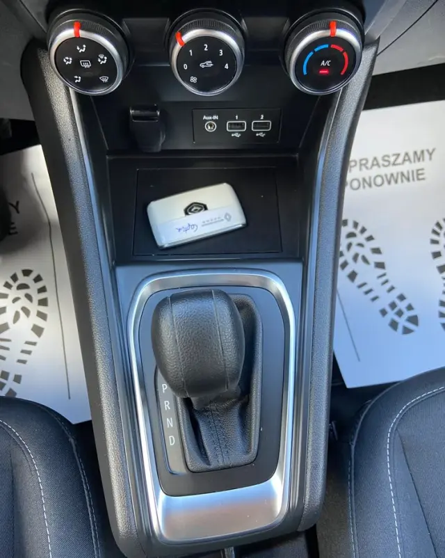 RENAULT Captur 1.3 TCe mHEV Intens EDC