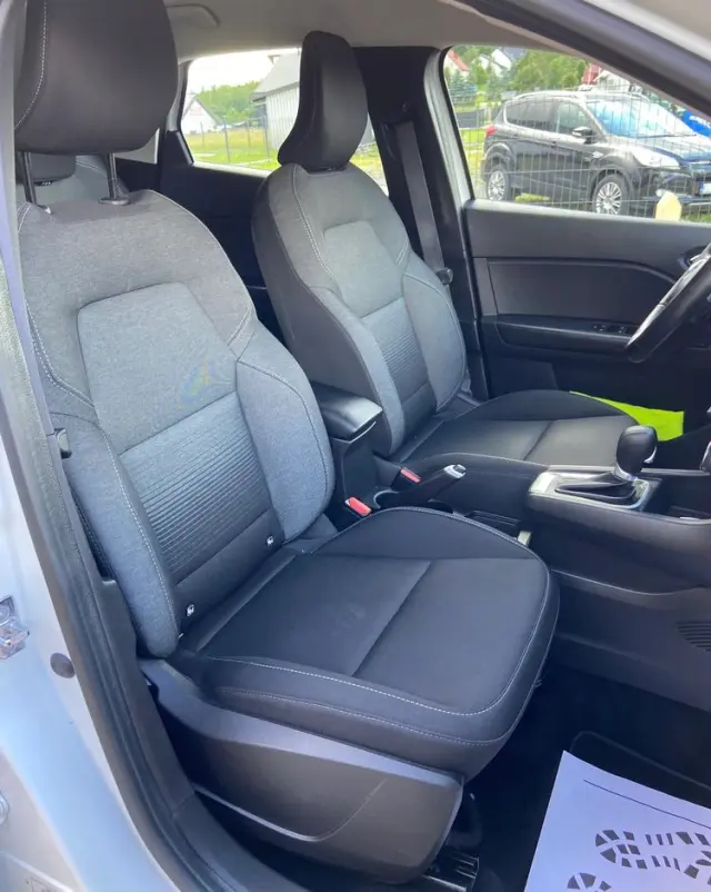 RENAULT Captur 1.3 TCe mHEV Intens EDC