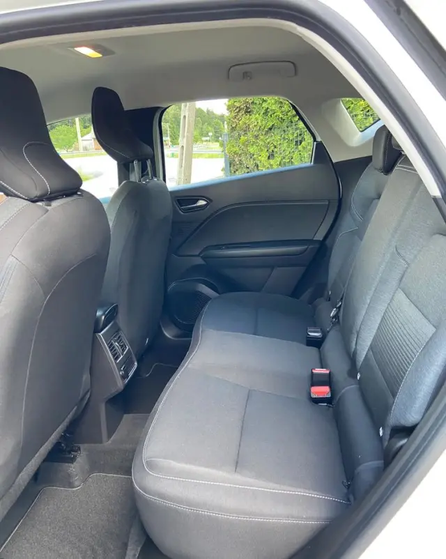 RENAULT Captur 1.3 TCe mHEV Intens EDC