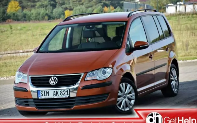VOLKSWAGEN Touran 