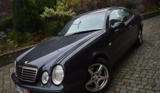 MERCEDES-BENZ CLK 
