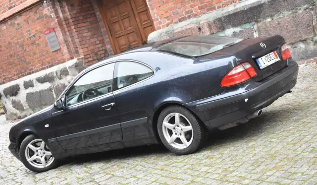 MERCEDES-BENZ CLK 
