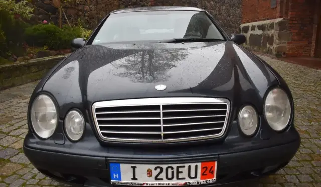 MERCEDES-BENZ CLK 