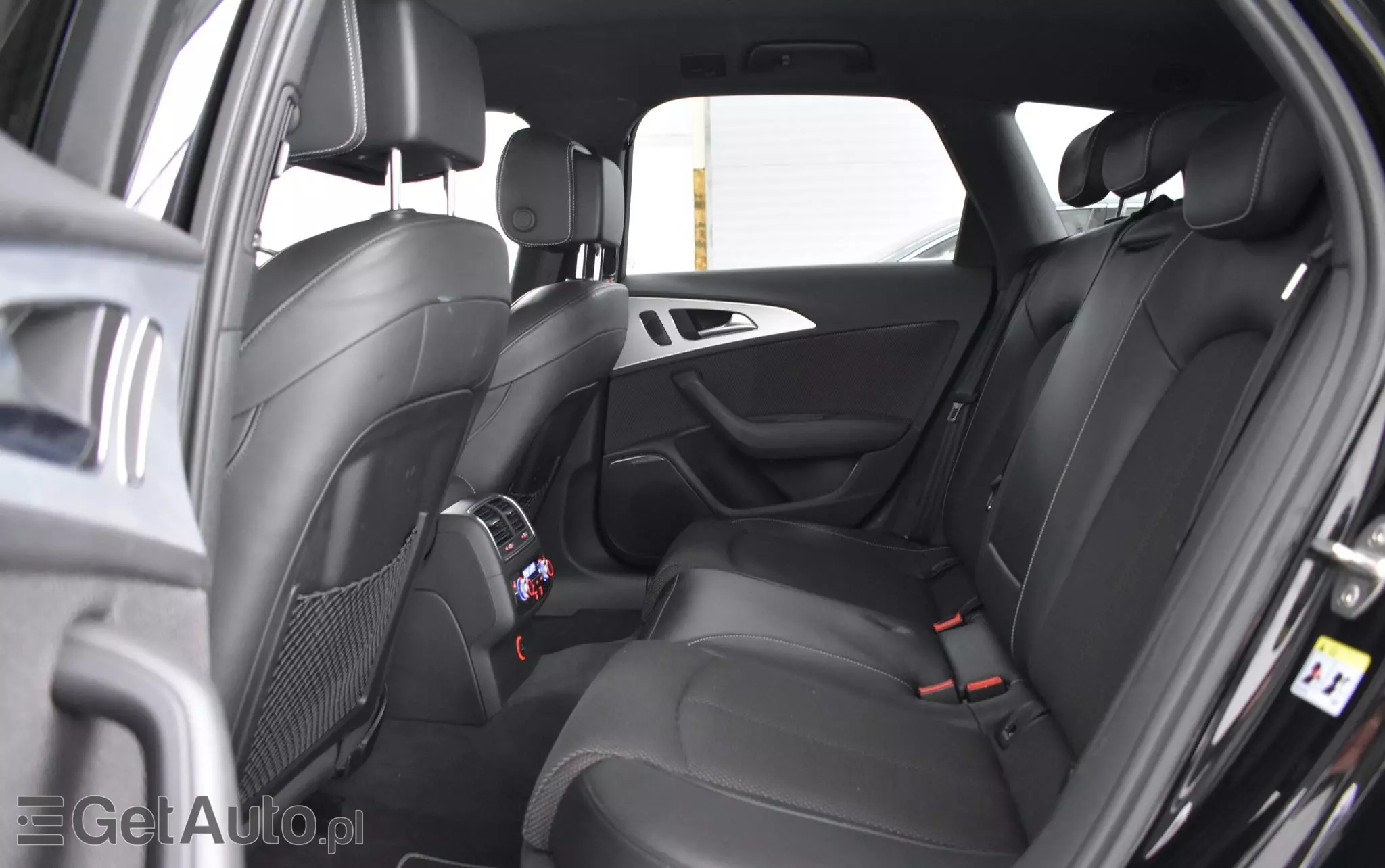 AUDI A6 Avant 2.0 TDI Ultra S tronic