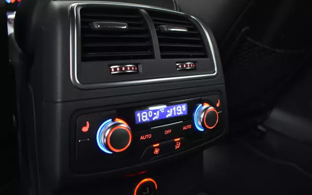 AUDI A6 Avant 2.0 TDI Ultra S tronic