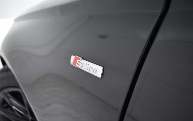 AUDI A6 Avant 2.0 TDI Ultra S tronic