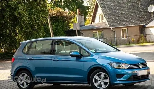 VOLKSWAGEN Golf Sportsvan 