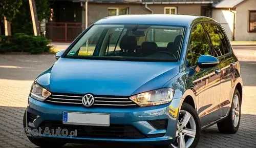 VOLKSWAGEN Golf Sportsvan 