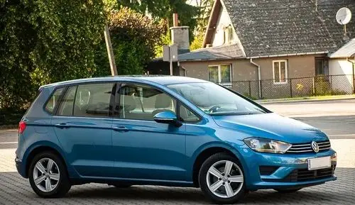 VOLKSWAGEN Golf Sportsvan 