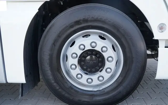 MAN TGX 18.510 / XLX / RETARDER  / NAVI 