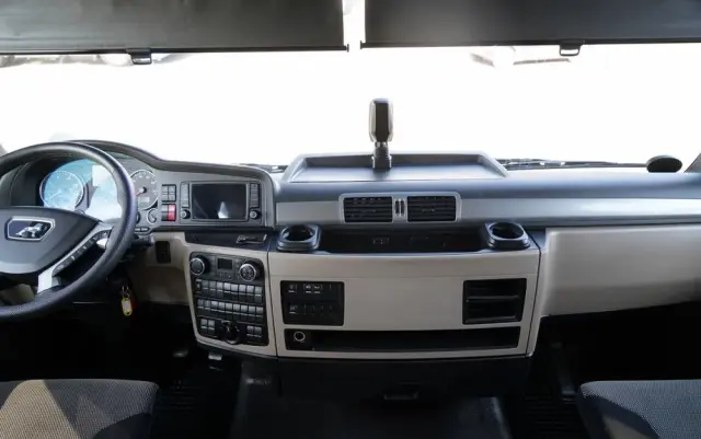 MAN TGX 18.510 / XLX / RETARDER  / NAVI 