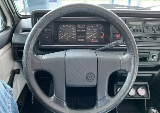 VOLKSWAGEN Golf Cabriolet 1.8 