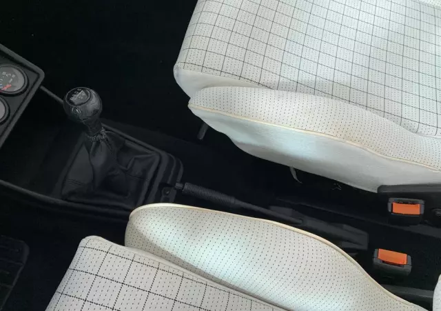 VOLKSWAGEN Golf Cabriolet 1.8 