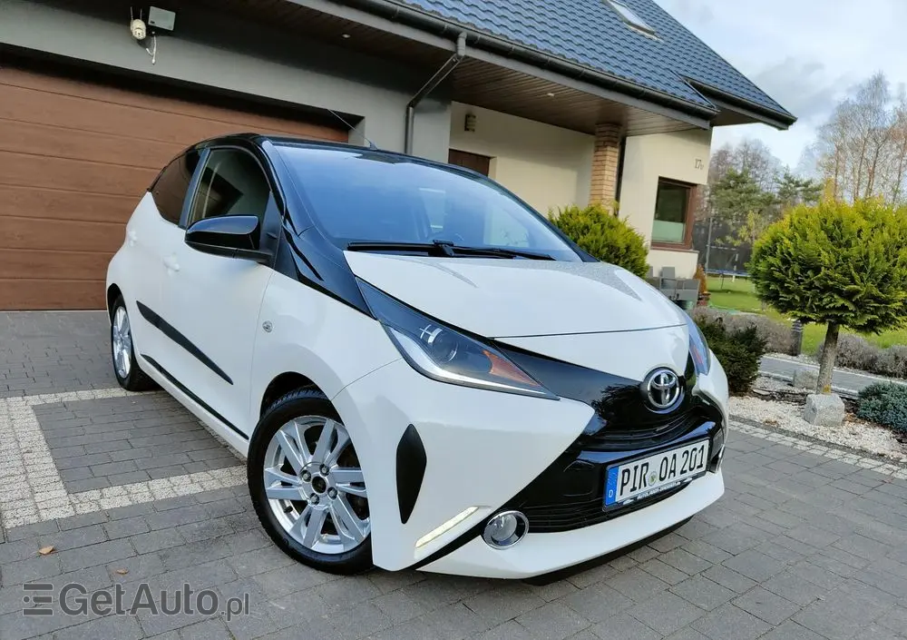 TOYOTA Aygo X