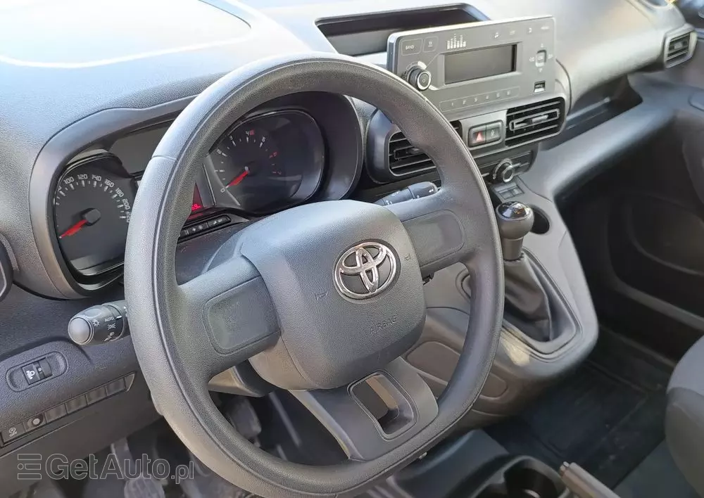TOYOTA Proace City 