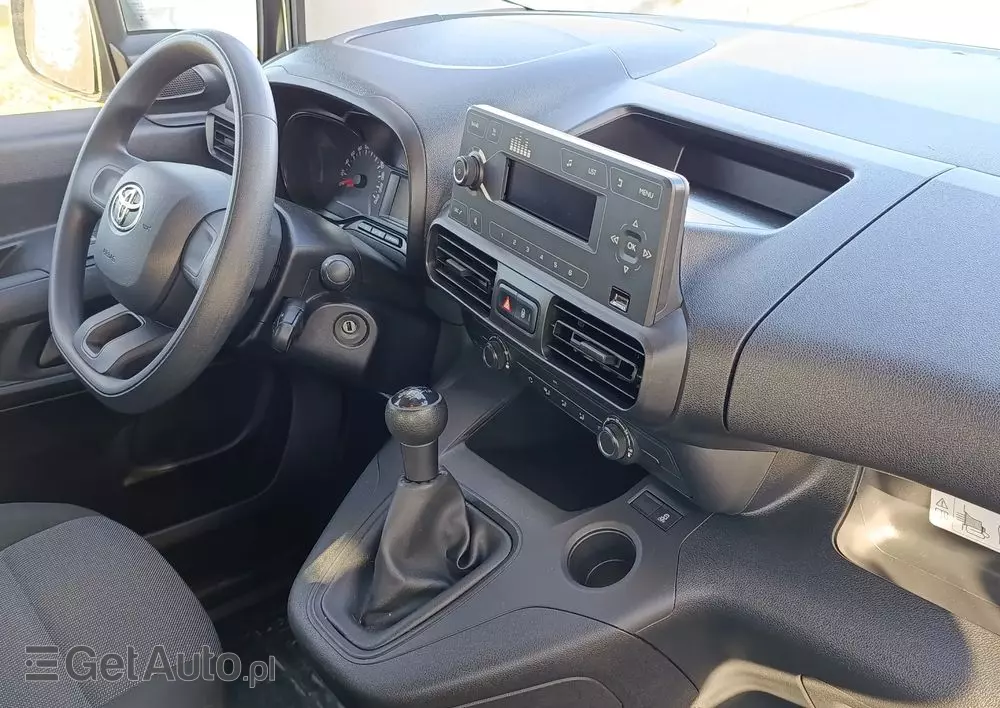 TOYOTA Proace City 