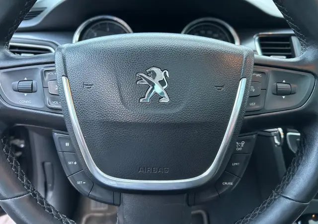 PEUGEOT 508 HDi FAP 140 Family