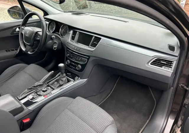 PEUGEOT 508 HDi FAP 140 Family