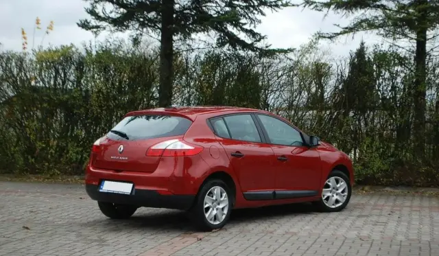 RENAULT Megane 