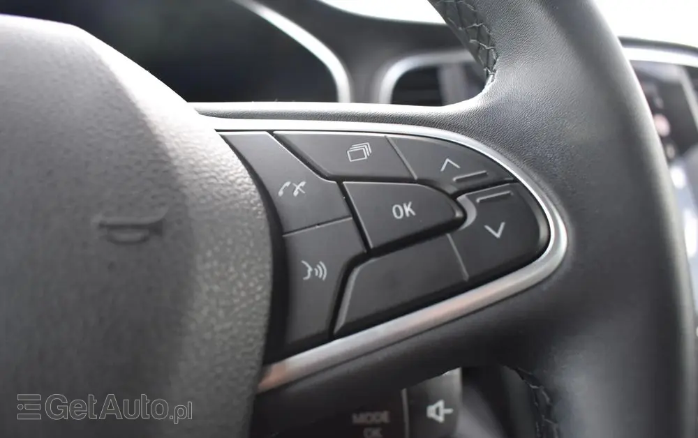 RENAULT Megane 1.3 TCe FAP Intens EDC