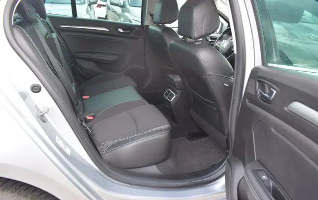 RENAULT Megane 1.3 TCe FAP Intens EDC