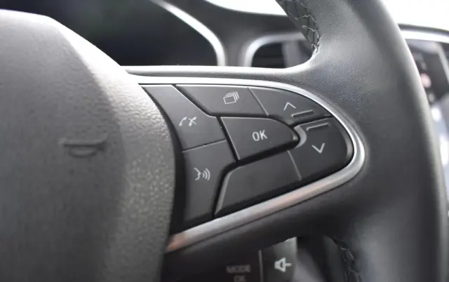 RENAULT Megane 1.3 TCe FAP Intens EDC