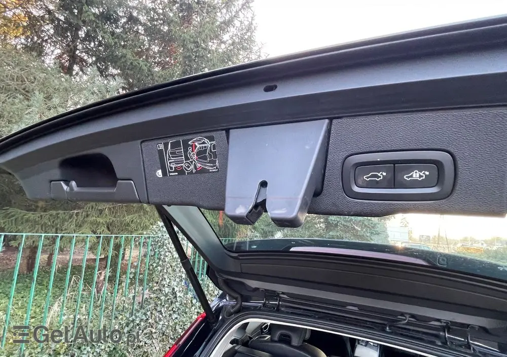 VOLVO XC 60 D4 Geartronic Momentum