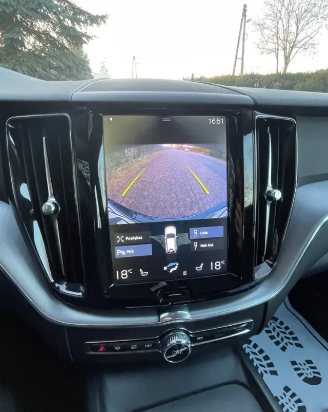 VOLVO XC 60 D4 Geartronic Momentum