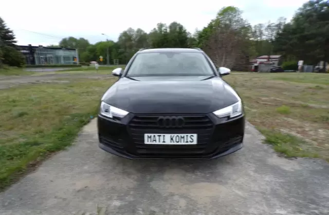 AUDI A4 