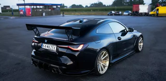 BMW M4 