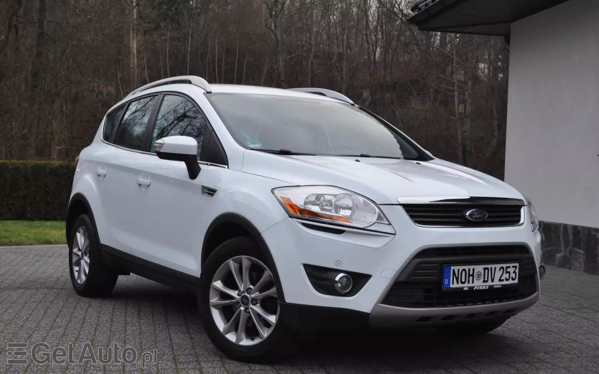 FORD Kuga 2.0 TDCi 2x4 Champions Edition
