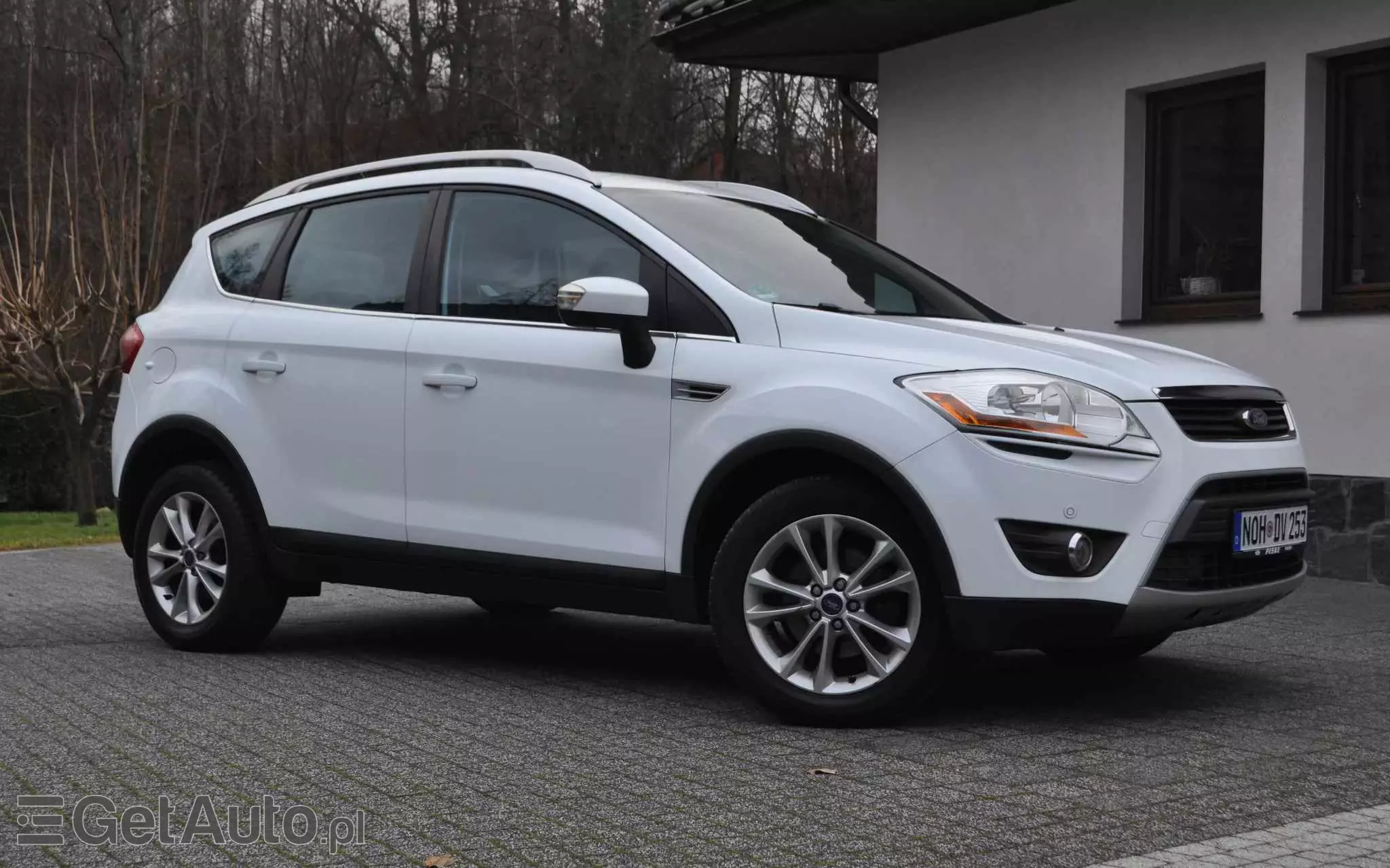 FORD Kuga 2.0 TDCi 2x4 Champions Edition