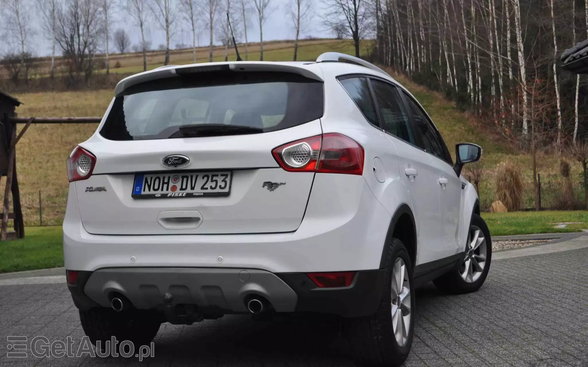 FORD Kuga 2.0 TDCi 2x4 Champions Edition