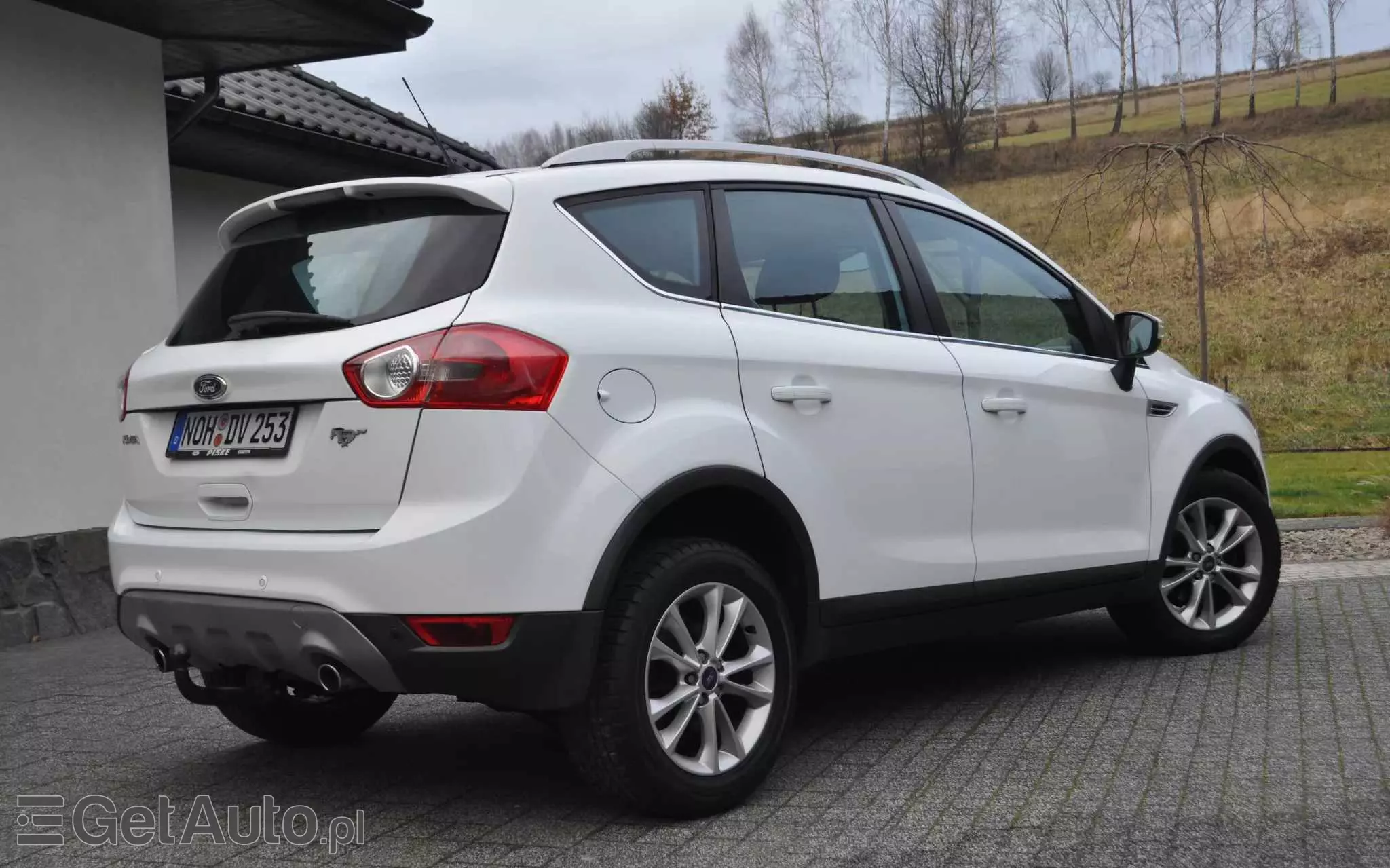 FORD Kuga 2.0 TDCi 2x4 Champions Edition