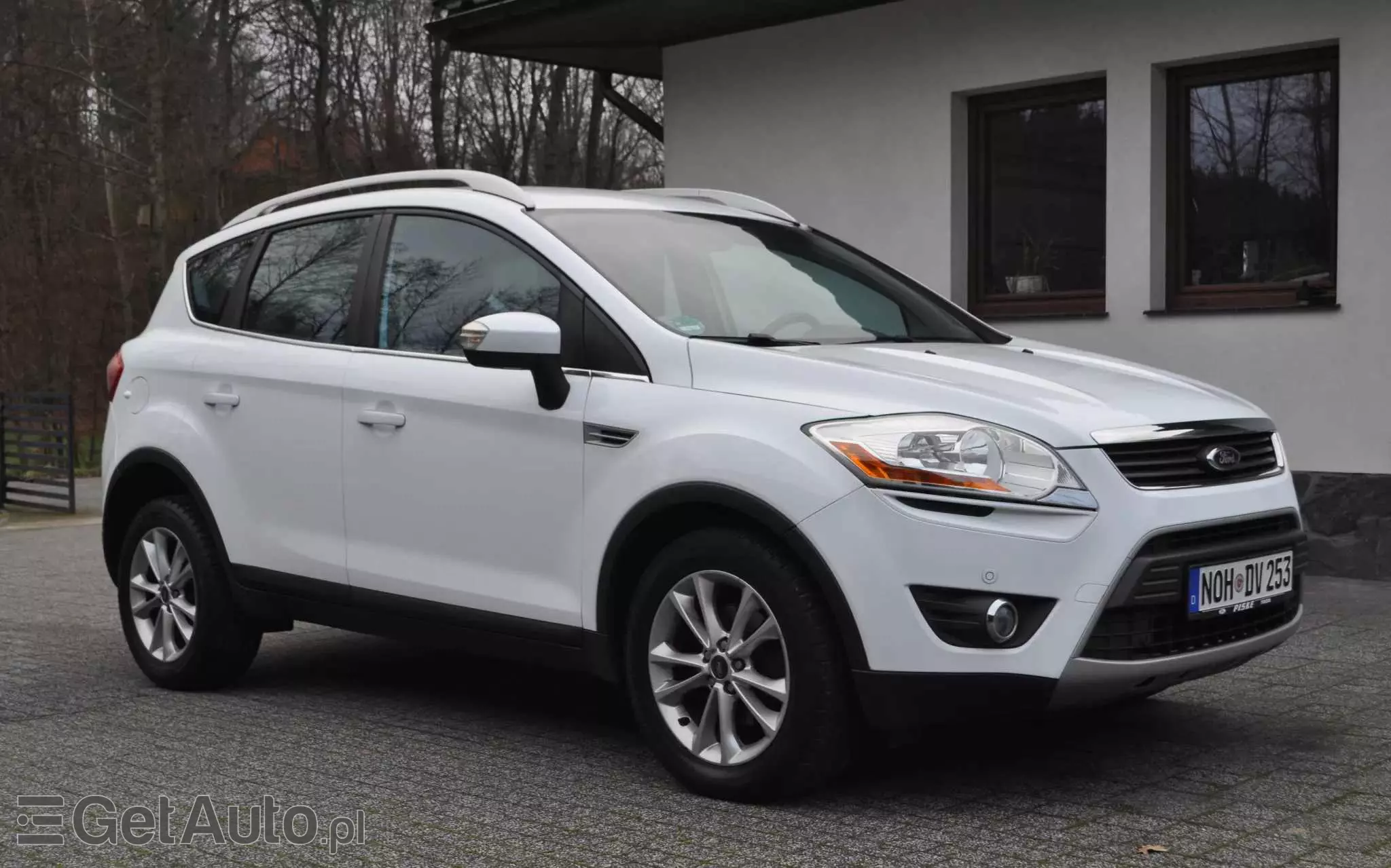 FORD Kuga 2.0 TDCi 2x4 Champions Edition