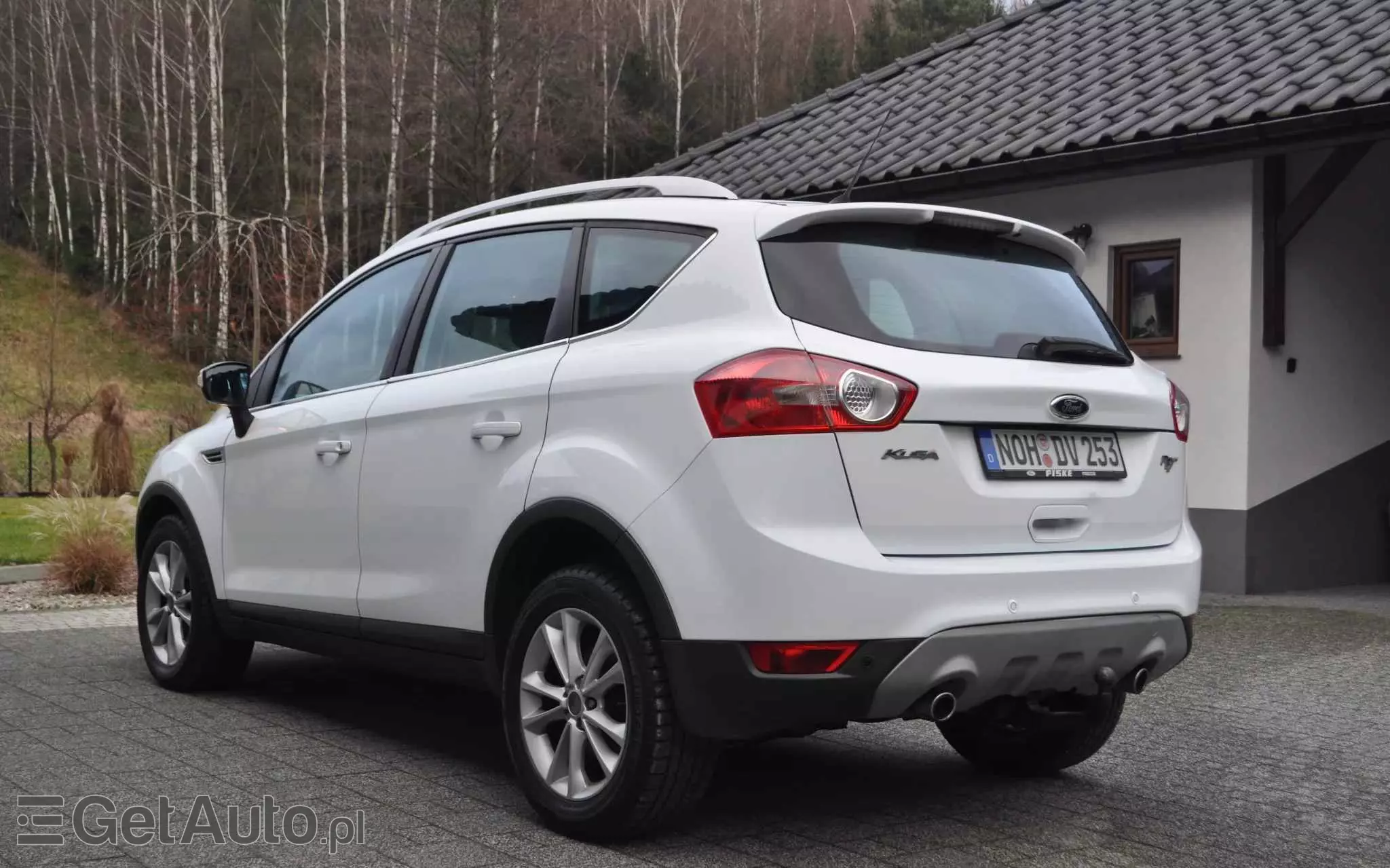 FORD Kuga 2.0 TDCi 2x4 Champions Edition