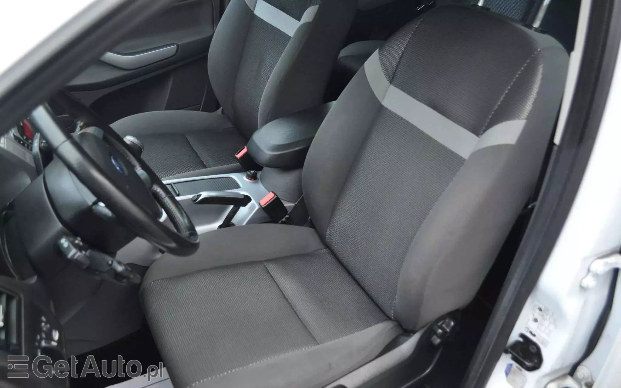 FORD Kuga 2.0 TDCi 2x4 Champions Edition