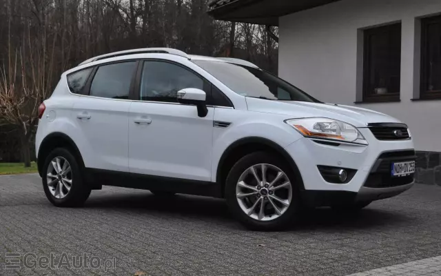 FORD Kuga 2.0 TDCi 2x4 Champions Edition