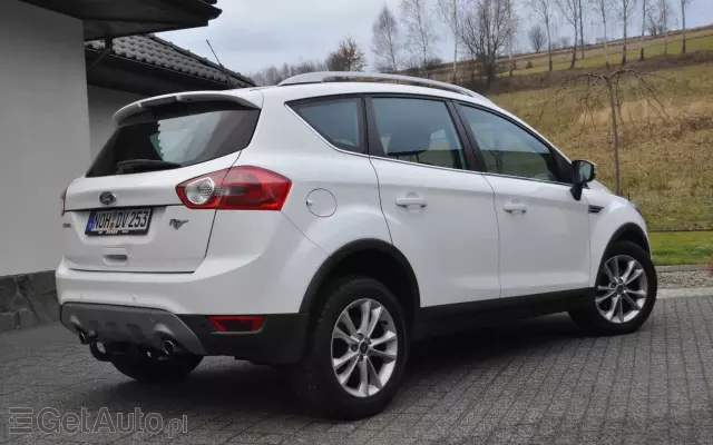 FORD Kuga 2.0 TDCi 2x4 Champions Edition