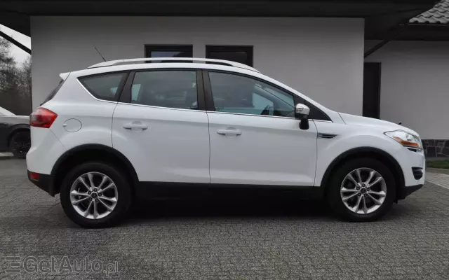 FORD Kuga 2.0 TDCi 2x4 Champions Edition