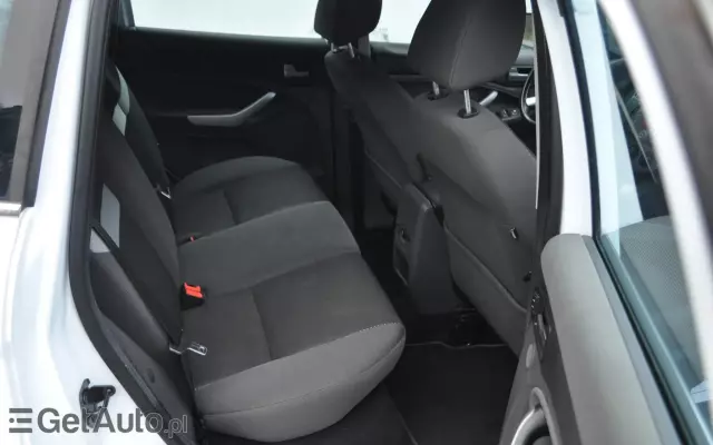 FORD Kuga 2.0 TDCi 2x4 Champions Edition