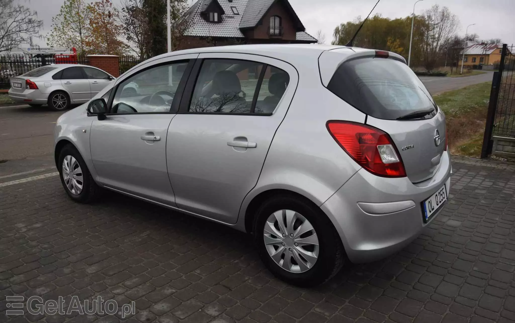 OPEL Corsa 1.2 16V Edition / Active