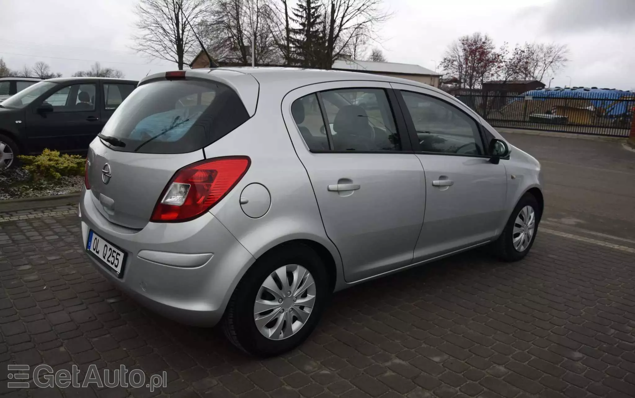 OPEL Corsa 1.2 16V Edition / Active