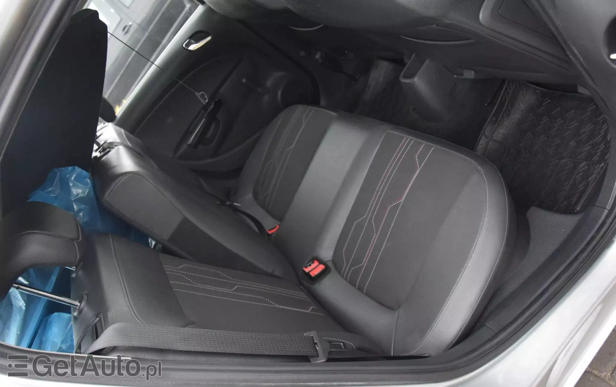 OPEL Corsa 1.2 16V Edition / Active