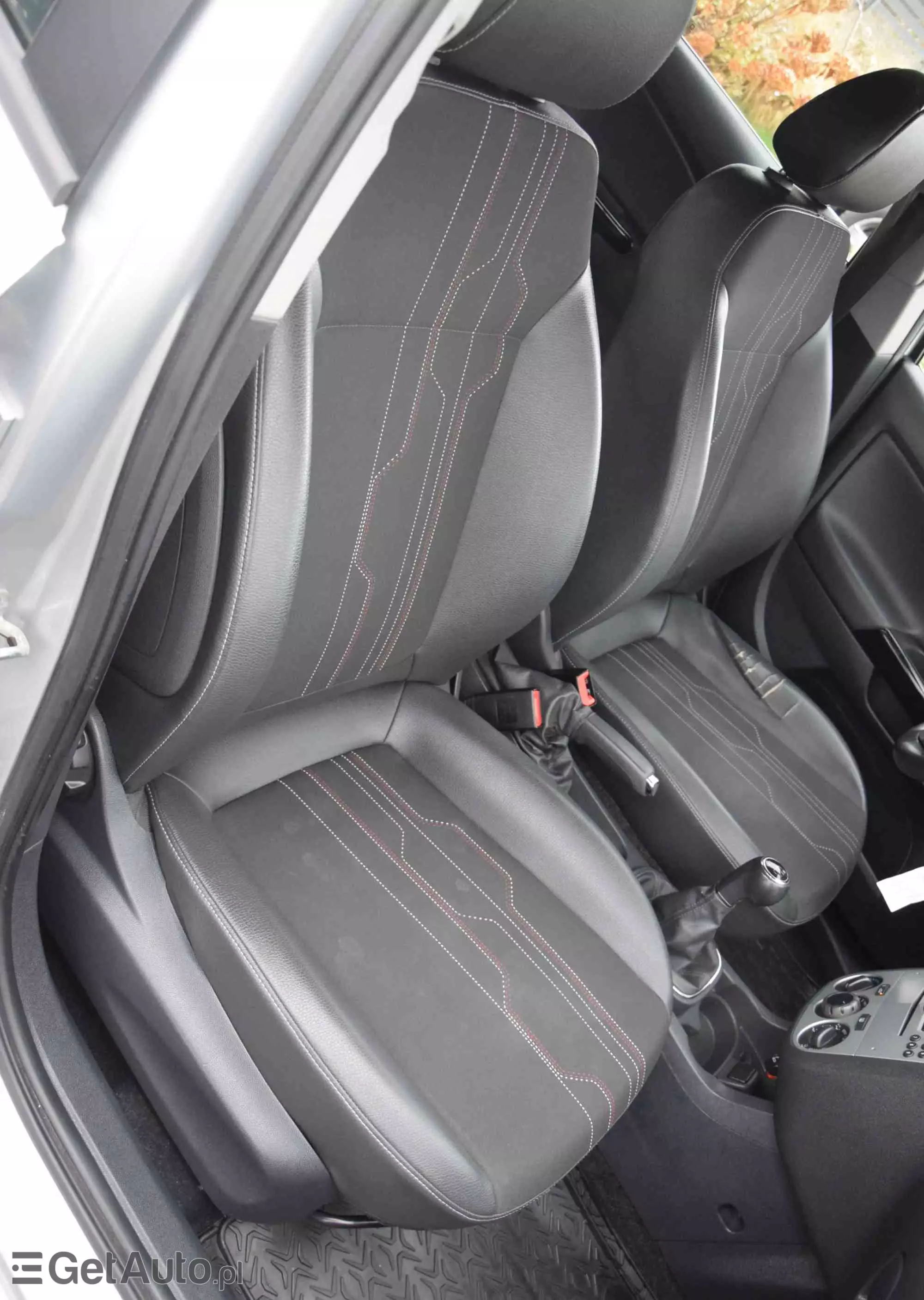 OPEL Corsa 1.2 16V Edition / Active