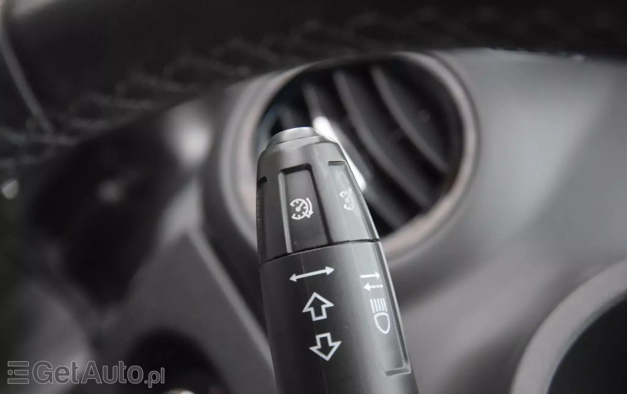 OPEL Corsa 1.2 16V Edition / Active