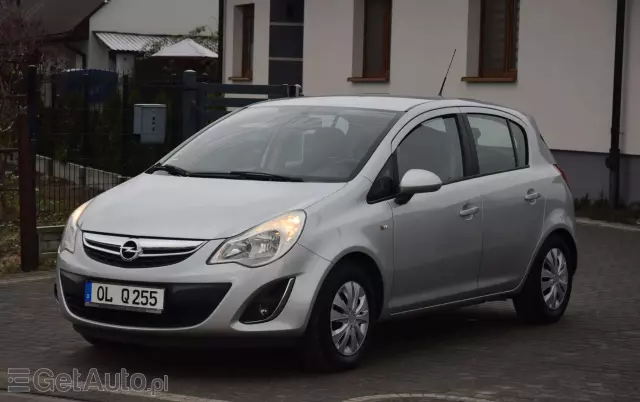 OPEL Corsa 1.2 16V Edition / Active