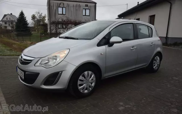 OPEL Corsa 1.2 16V Edition / Active